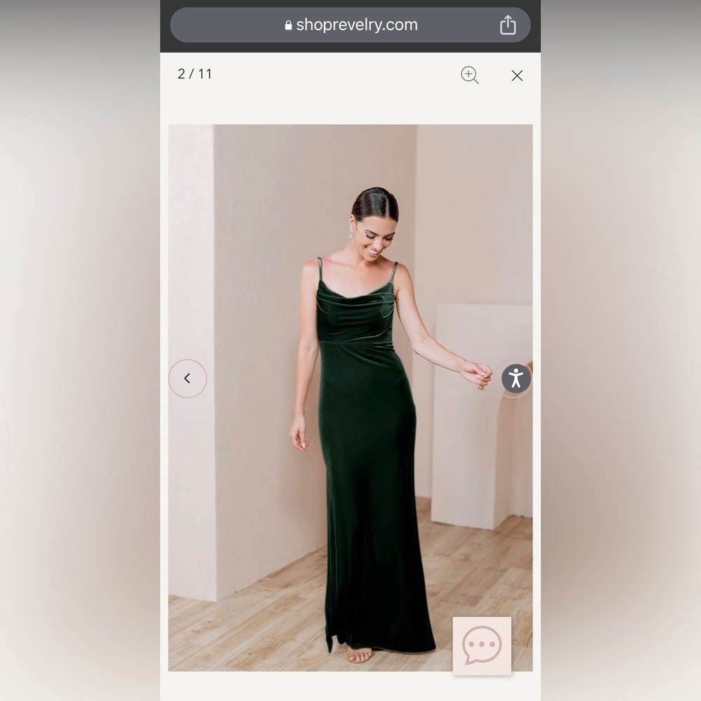 Revelry. Size 0. Skye Velvet Dress. Emerald color.